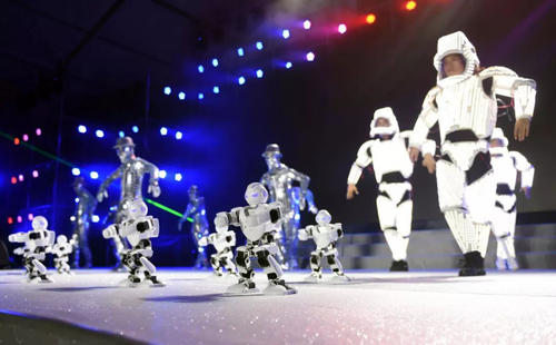 演藝公司在商演中存在何等地位？